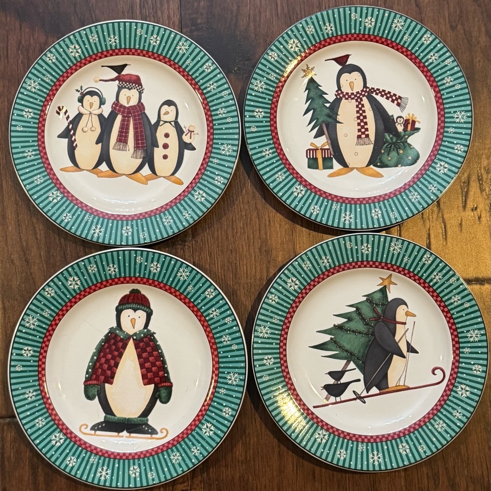 Vintage Set of 4 Sakura Debbie Mumm Holiday Penguins Festive Penguin Plates